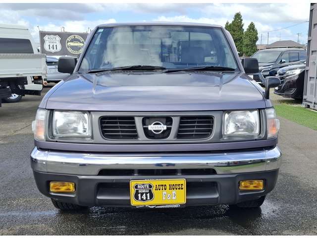 2001 Nissan Datsun – thumbnail 2