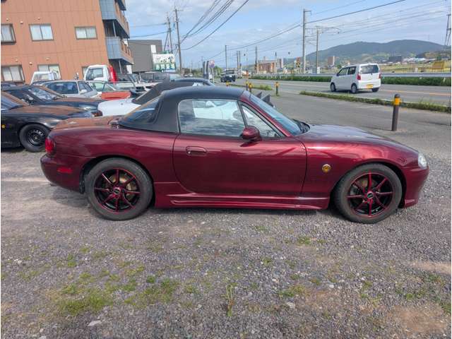 2003 Mazda Roadster – thumbnail 4