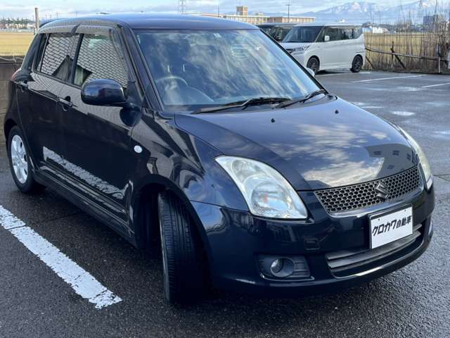 2010 Suzuki Swift – thumbnail 3