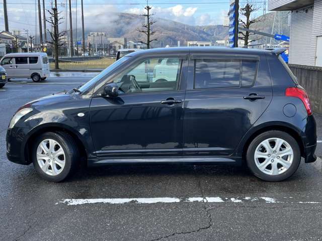 2010 Suzuki Swift – thumbnail 4