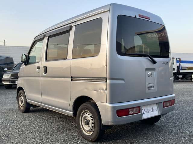 2010 Daihatsu Hijet Cargo – thumbnail 3