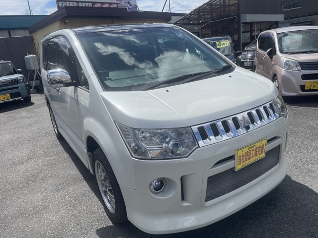 2008 Mitsubishi Delica D:5