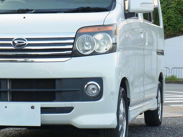 2010 Daihatsu Atrai Wagon – thumbnail 3