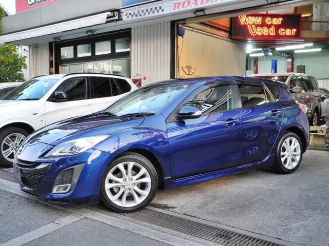 2010 Mazda Axela Sport – thumbnail 2