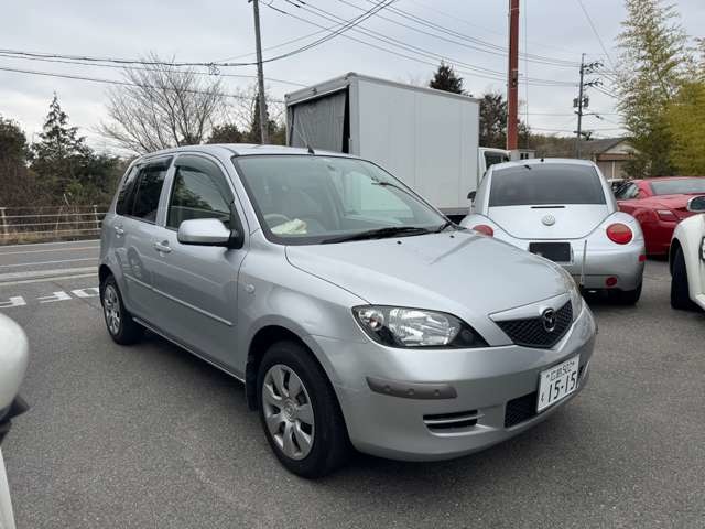 2004 Mazda Demio