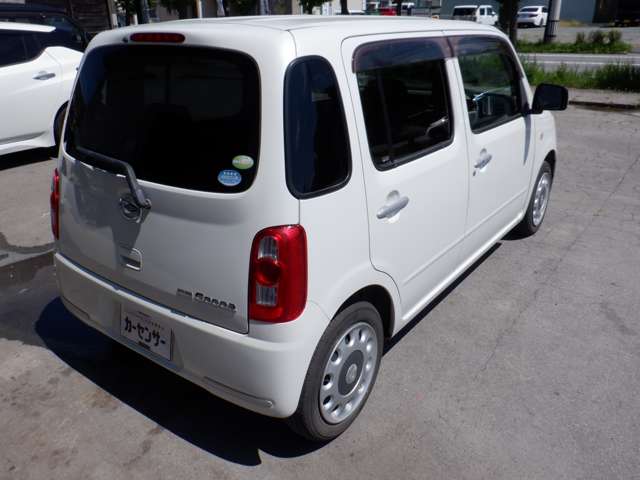 2010 Daihatsu Mira Cocoa – thumbnail 4