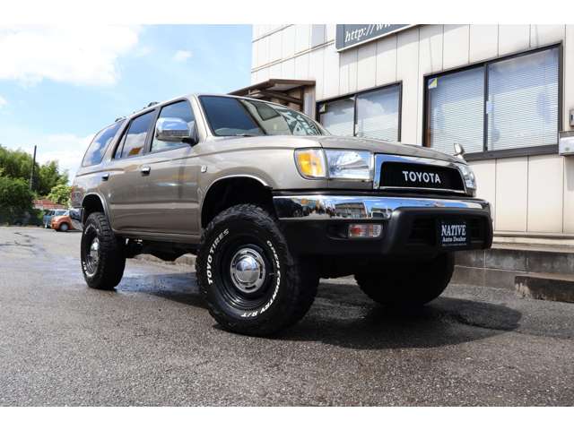 2000 Toyota Hilux Surf – thumbnail 2