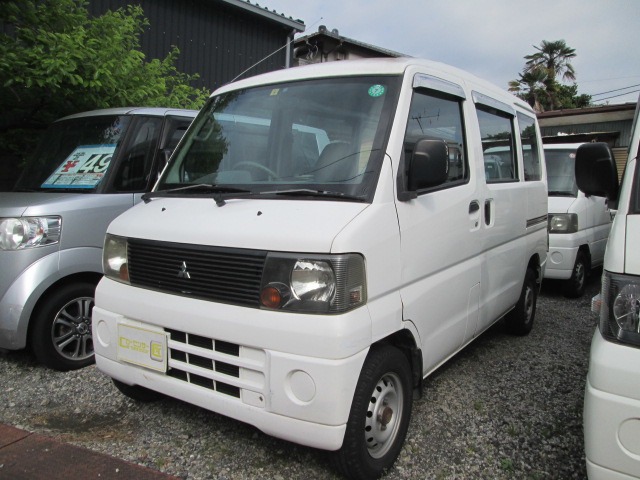 2003 Mitsubishi Minicab Van