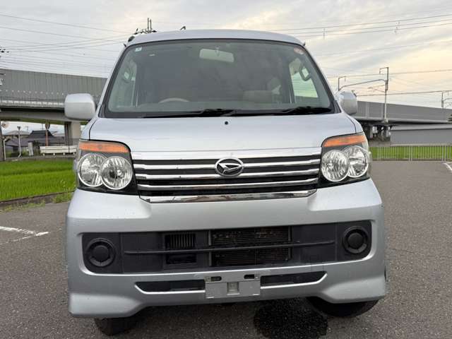 2010 Daihatsu Atrai Wagon – thumbnail 3