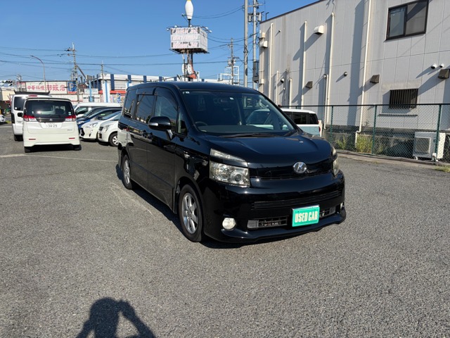 2009 Toyota Voxy