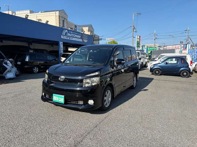2009 Toyota Voxy – thumbnail 3