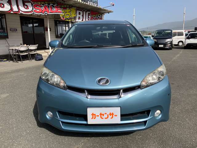 2010 Toyota Wish – thumbnail 2