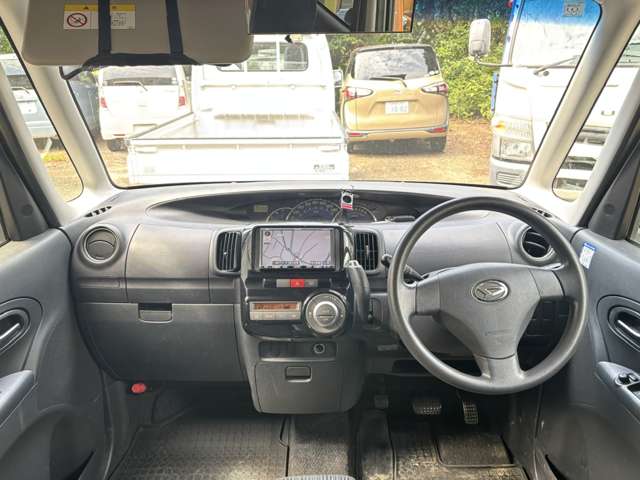 2010 Daihatsu Tanto – thumbnail 2