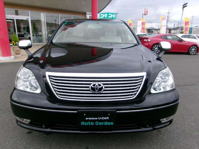 2003 Toyota Celsior – thumbnail 2