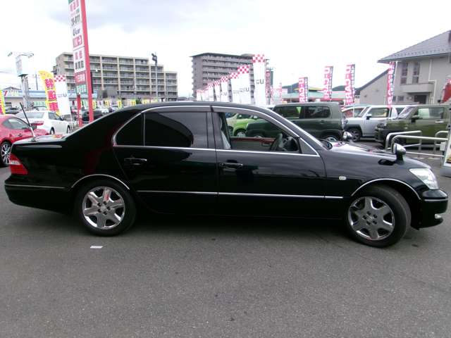 2003 Toyota Celsior – thumbnail 4