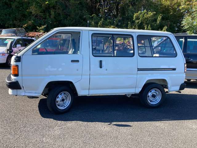 1992 Toyota LiteAce Van – thumbnail 4