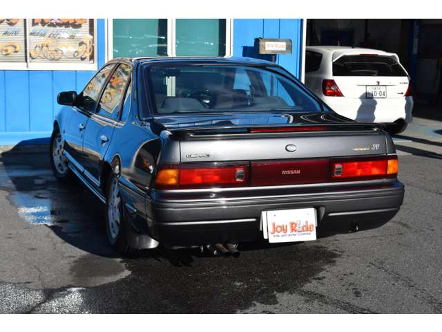 1992 Nissan Cefiro – thumbnail 3