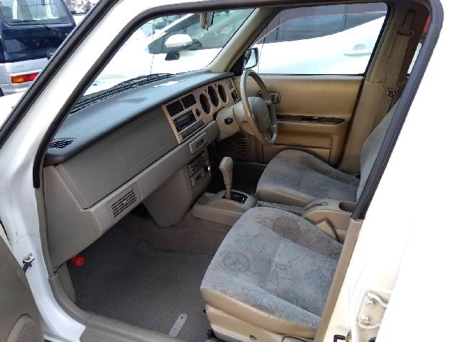 2000 Nissan Rasheen – thumbnail 3