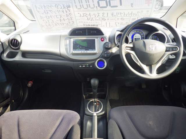 2010 Honda Fit Hybrid – thumbnail 2