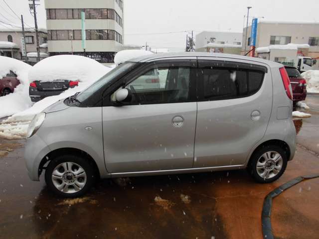 2008 Nissan Moco – thumbnail 2