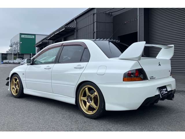 2005 Mitsubishi Lancer Evolution – thumbnail 3
