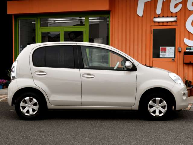 2010 Toyota Passo – thumbnail 4