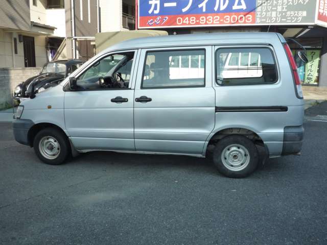 2006 Toyota LiteAce Van – thumbnail 4