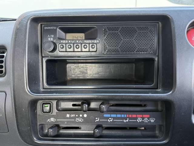 2009 Daihatsu Hijet Truck – thumbnail 3