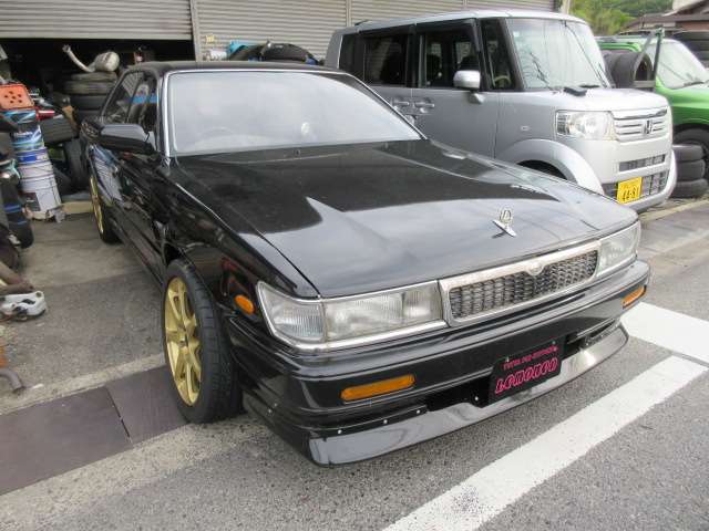 1990 Nissan Laurel – thumbnail 2