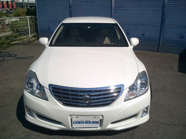 2008 Toyota Crown Royal – thumbnail 4