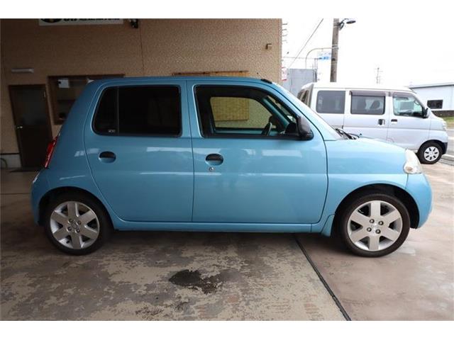2009 Daihatsu Esse – thumbnail 4