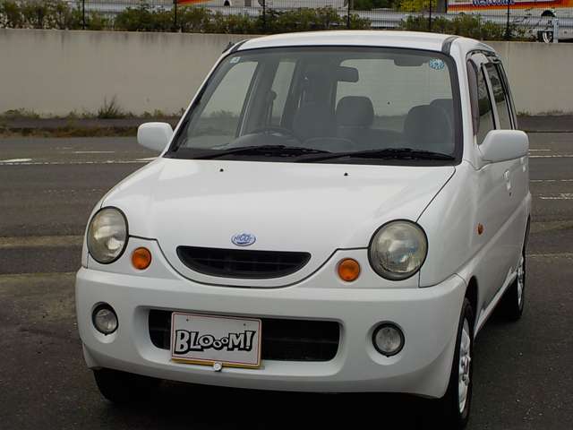 2001 Subaru Pleo – thumbnail 2