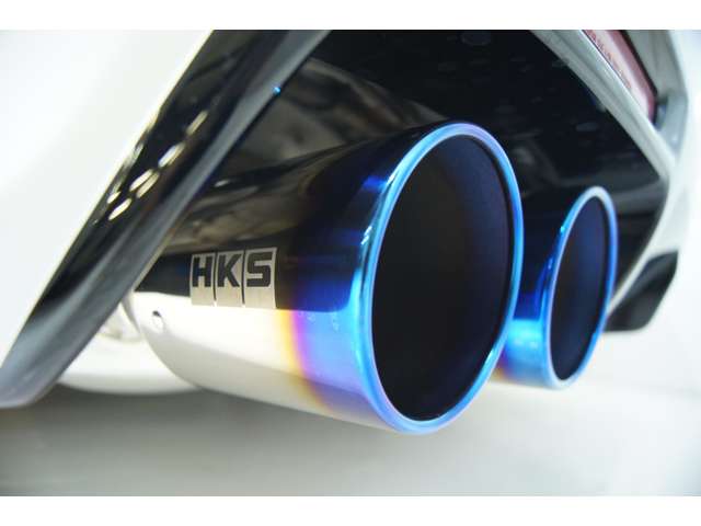 2010 Toyota Mark X – thumbnail 3