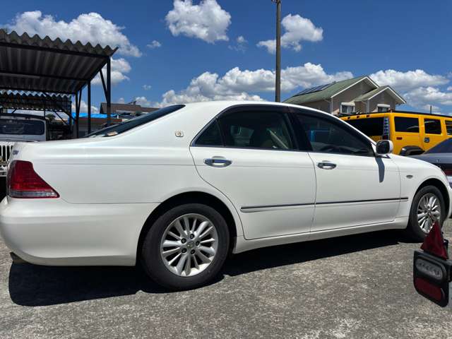 2004 Toyota Crown Royal – thumbnail 3
