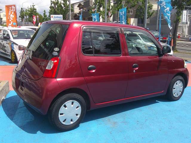 2009 Daihatsu Esse – thumbnail 4