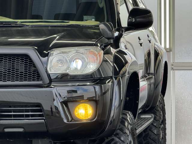 2006 Toyota Hilux Surf – thumbnail 4