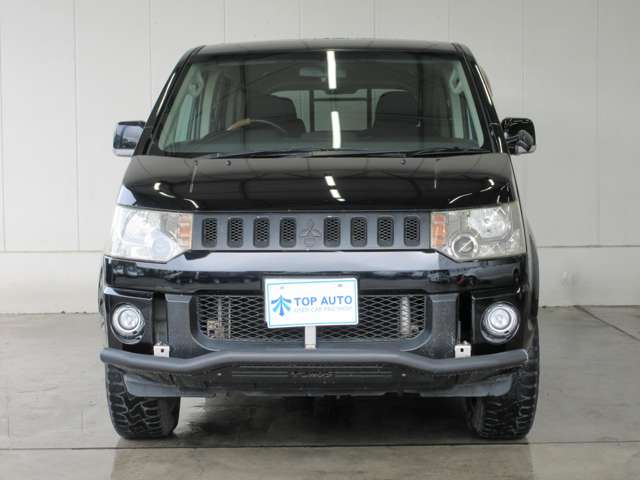 2009 Mitsubishi Delica D:5 – thumbnail 4