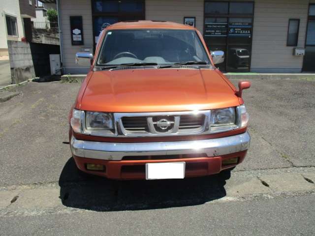 2001 Nissan Datsun – thumbnail 2