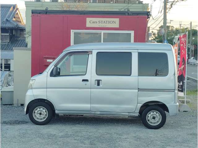2009 Daihatsu Hijet Cargo – thumbnail 4
