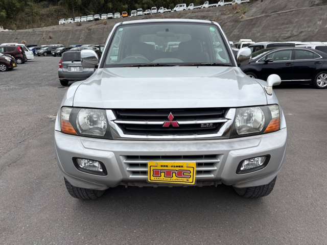 1999 Mitsubishi Pajero – thumbnail 2