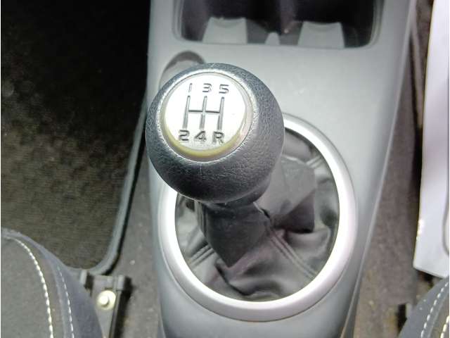 2009 Suzuki Swift – thumbnail 2