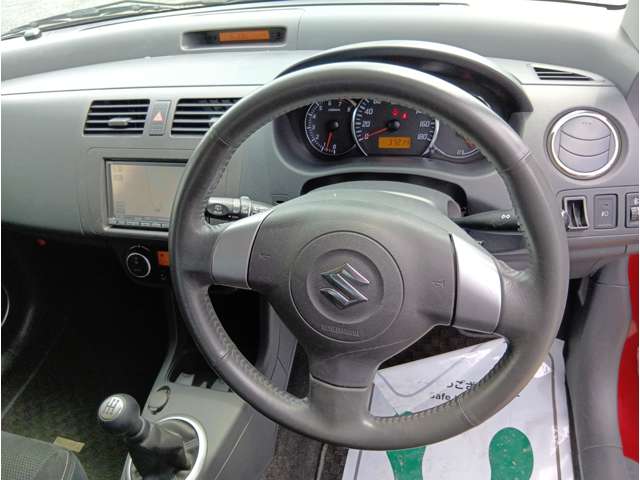 2009 Suzuki Swift – thumbnail 3