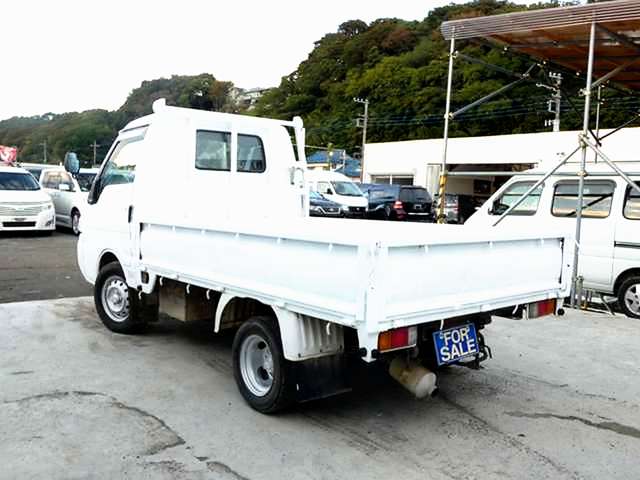 2002 Mitsubishi Delica Truck – thumbnail 2