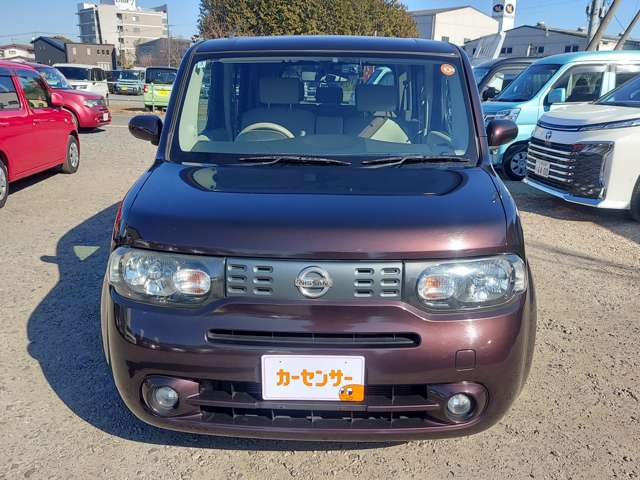 2010 Nissan Cube – thumbnail 2