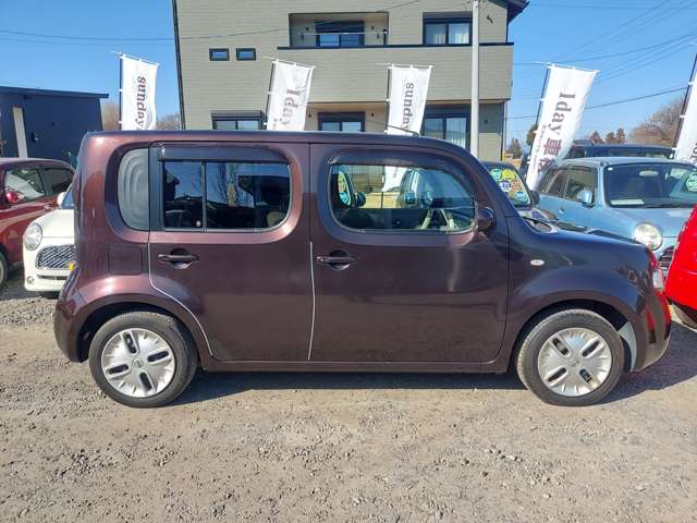 2010 Nissan Cube – thumbnail 3