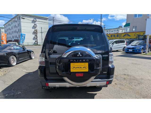 2008 Mitsubishi Pajero – thumbnail 4