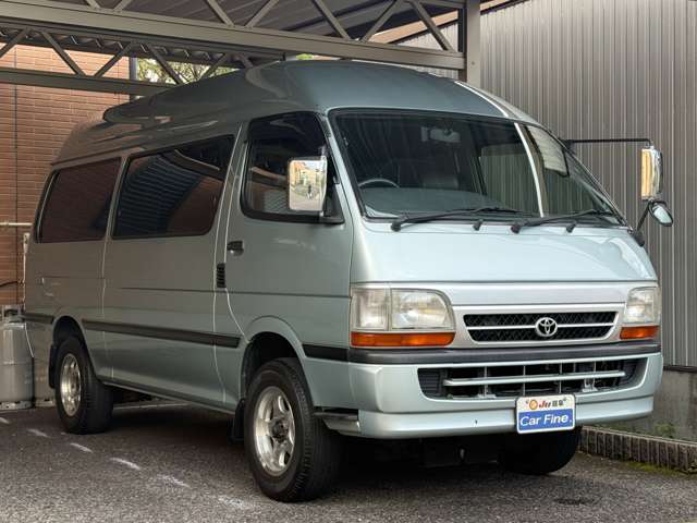 2001 Toyota Hiace – thumbnail 3