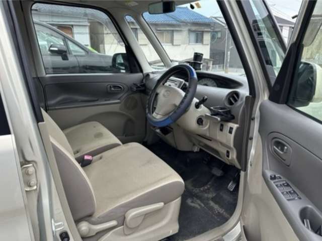 2009 Daihatsu Tanto – thumbnail 4