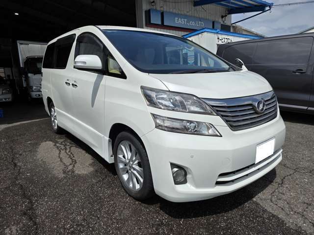 2010 Toyota Vellfire – thumbnail 2