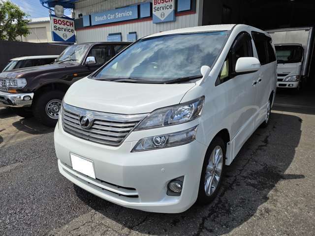 2010 Toyota Vellfire – thumbnail 4